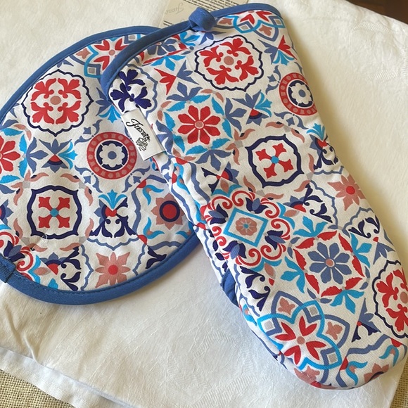NWT Fiesta Puppet Mitt Pot Holder Oven Mitt Set Floral Print hot cold cotton - Picture 6 of 9